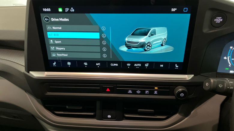 Volkswagen Transporter T32 Swb Electric 160kW 65kWh Commerce Pro Van Auto